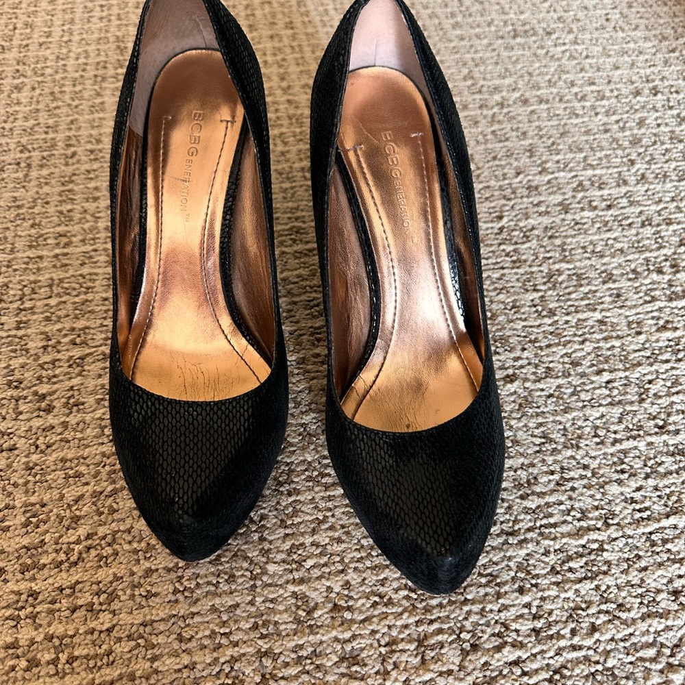 BCBGeneration black snakeskin high heels, size 6 1/2